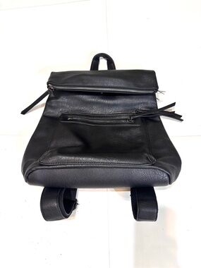 Black Backpack - No Brand